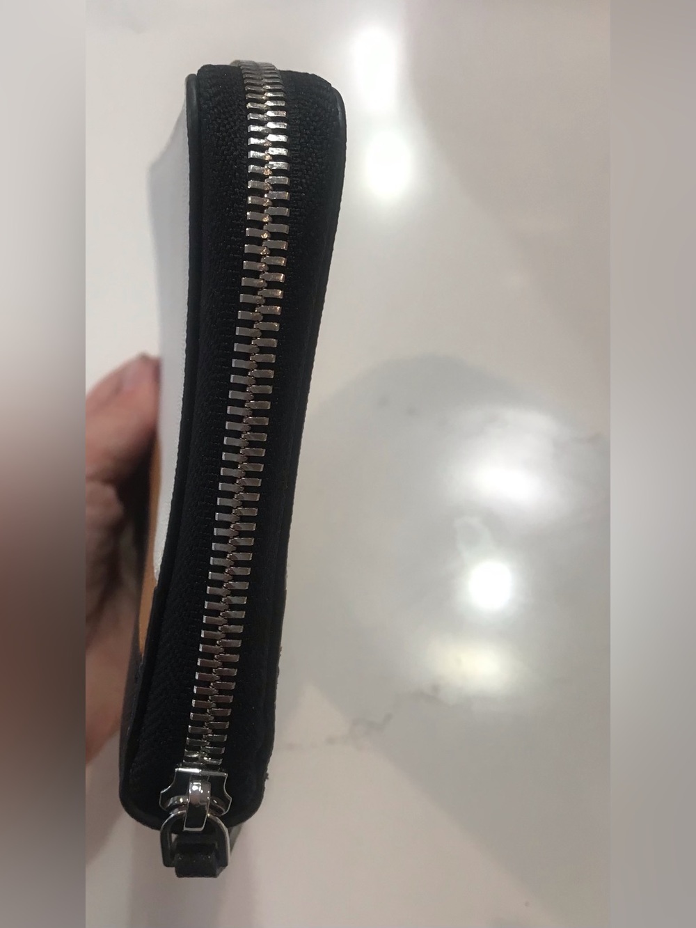 Tumi Belden zip around passport case - Picture 4 of 8